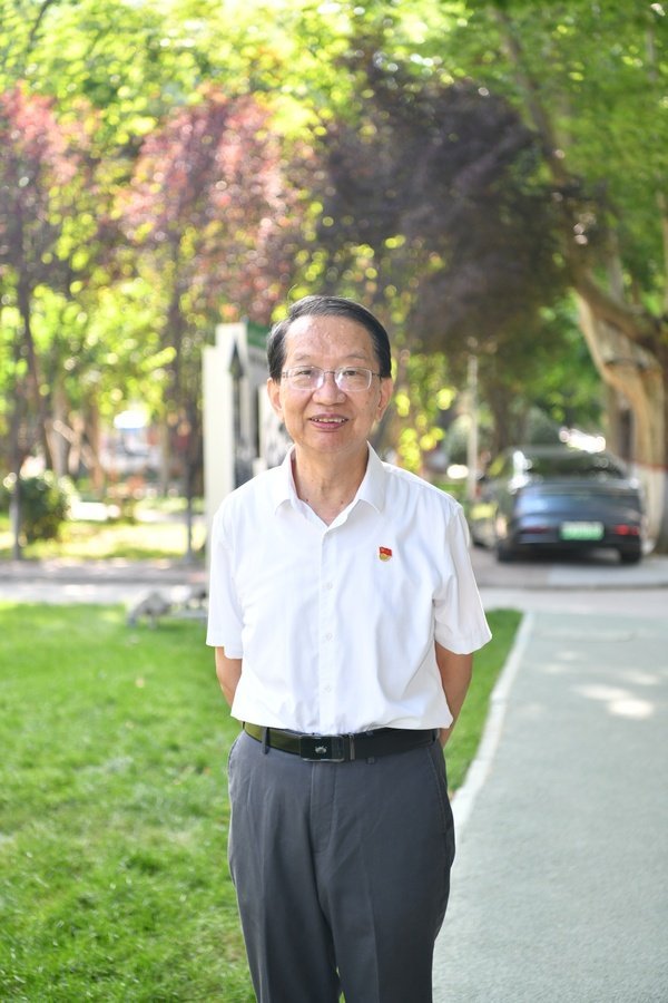 全面贯彻党的二十大和二十届历次全会精