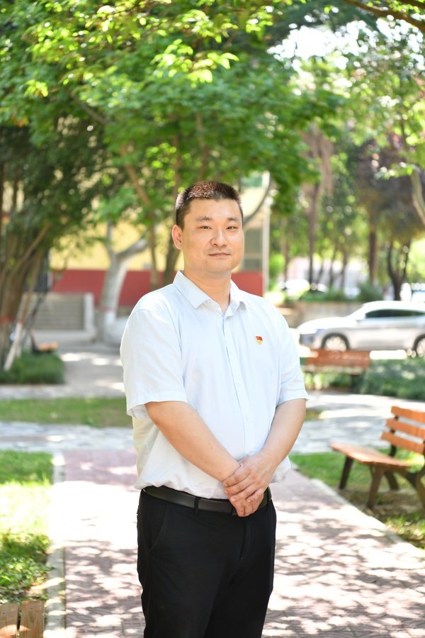 为深入18新利真人登陆成为巴塞罗那的