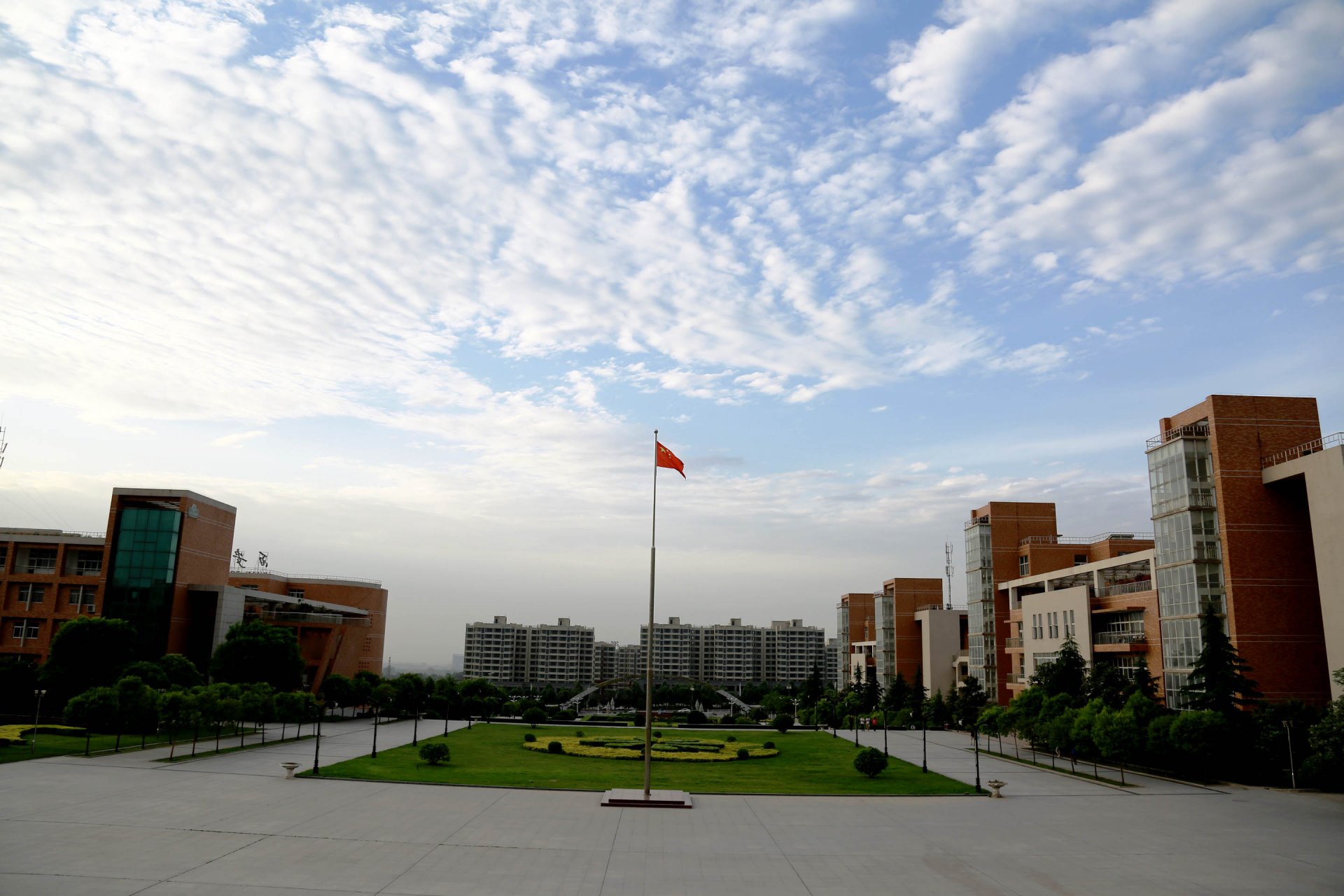 校园动态 CAMPUS NEWS